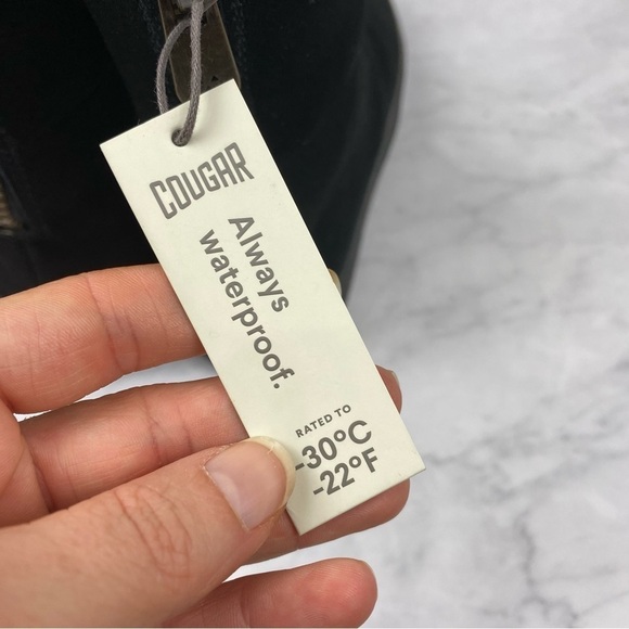 Cougar: Button Sueded Genuine Lambswool Waterproof Short Winter Boots Size 7 NWT - Picture 4 of 9